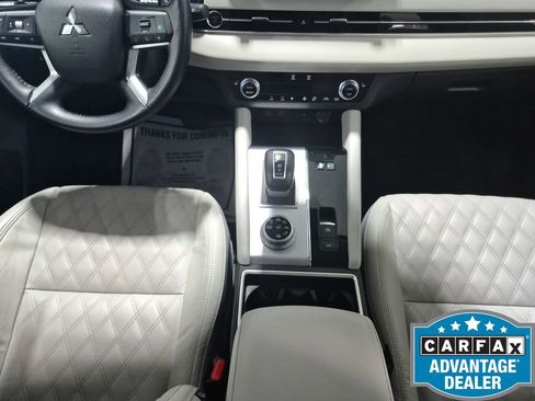 Used 2024 Mitsubishi Outlander SEL AWD/4WD image 30