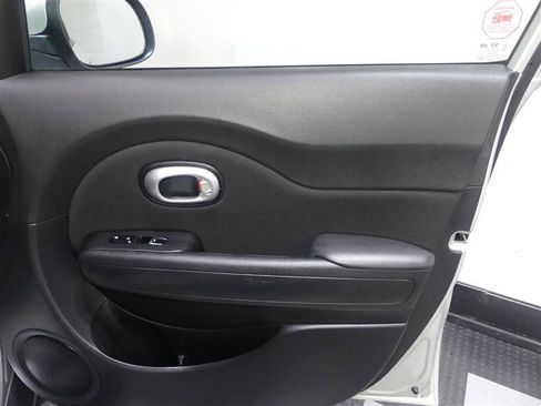 Used 2018 Kia Soul w/ Convenience Package FWD image 18