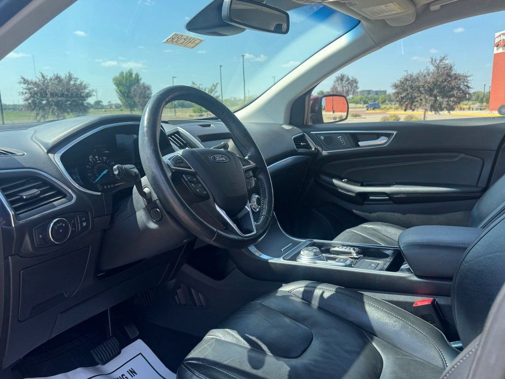 Used 2020 Ford Edge Titanium w/ Canadian Touring Package AWD/4WD image 9