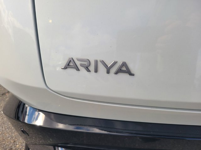 Certified 2023 Nissan Ariya FWD image 10