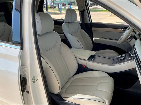 Used 2025 Hyundai Palisade Limited AWD/4WD image 10