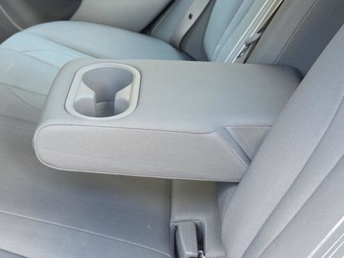 Used 2025 Hyundai Elantra SEL FWD image 10
