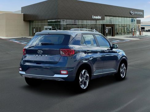 New 2026 Hyundai Venue SEL image 7
