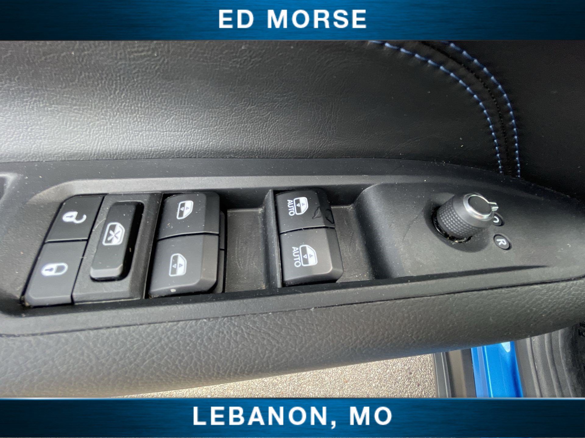 Used 2025 Jeep Compass Latitude w/ Convenience Group AWD/4WD image 24