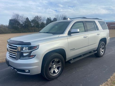 Used 2017 Chevrolet Tahoe LT image 4