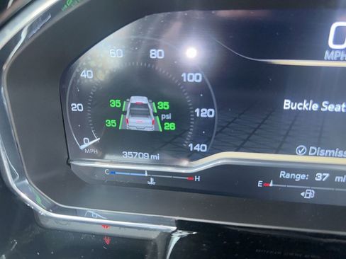 Used 2023 GMC Sierra 1500 SLE image 11