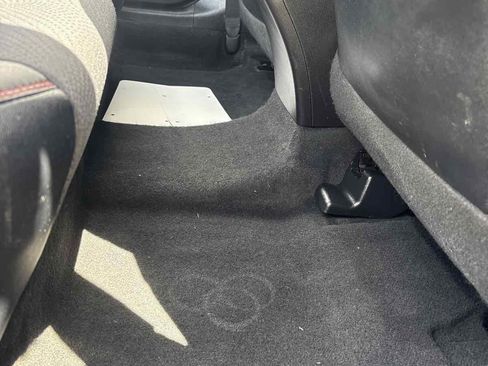 Used 2017 Toyota Camry SE image 15