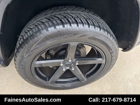 Used 2013 Jeep Grand Cherokee Overland w/ Advance Technology Group image 29