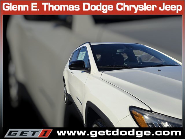 Certified 2025 Jeep Compass Latitude AWD/4WD image 6