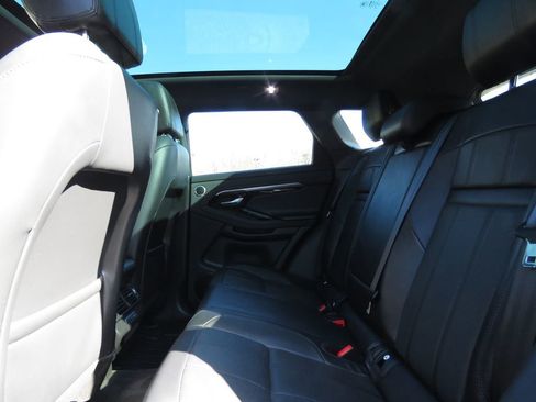 Used 2020 Land Rover Range Rover Evoque SE image 20