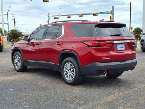 Used 2023 Chevrolet Traverse LT FWD image 4