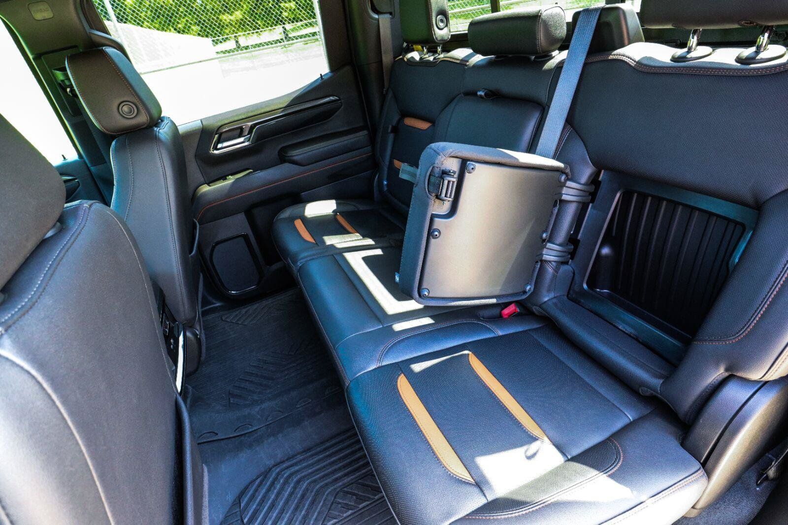 Used 2022 GMC Sierra 1500 AT4 w/ AT4 Premium Package AWD/4WD image 47