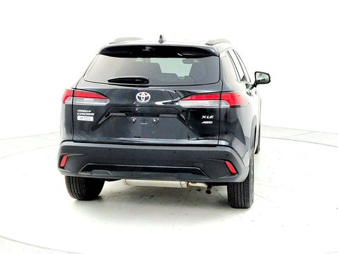 Certified 2024 Toyota Corolla Cross XLE image 5