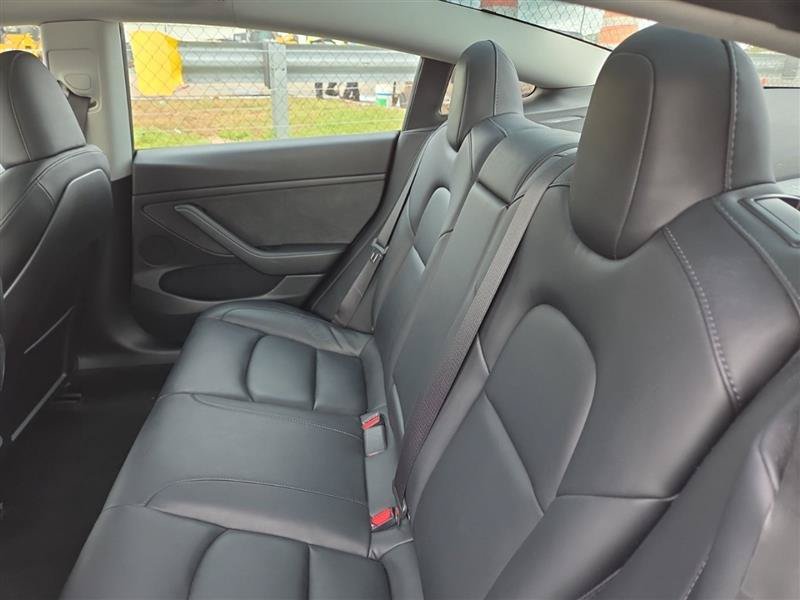 Used 2023 Tesla Model 3 Standard Range RWD image 5