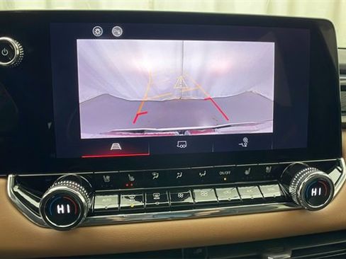 Used 2023 GMC Canyon AT4 w/ AT4 Premium Package image 21