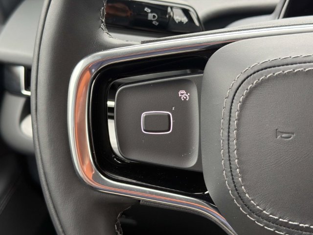 New 2026 Lincoln Navigator Premiere AWD/4WD image 25