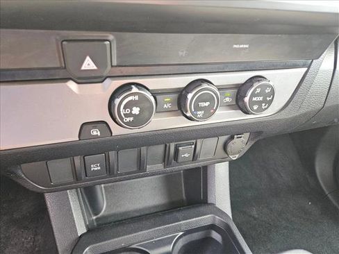 Used 2023 Toyota Tacoma SR RWD image 17