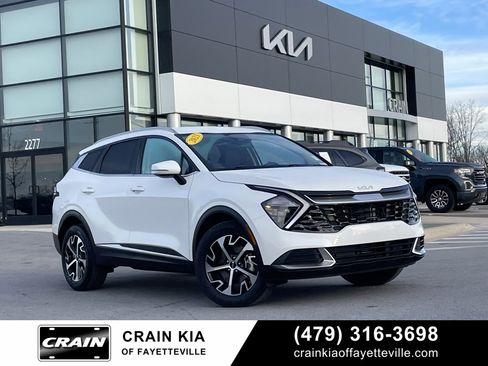 Used 2023 Kia Sportage EX image 1