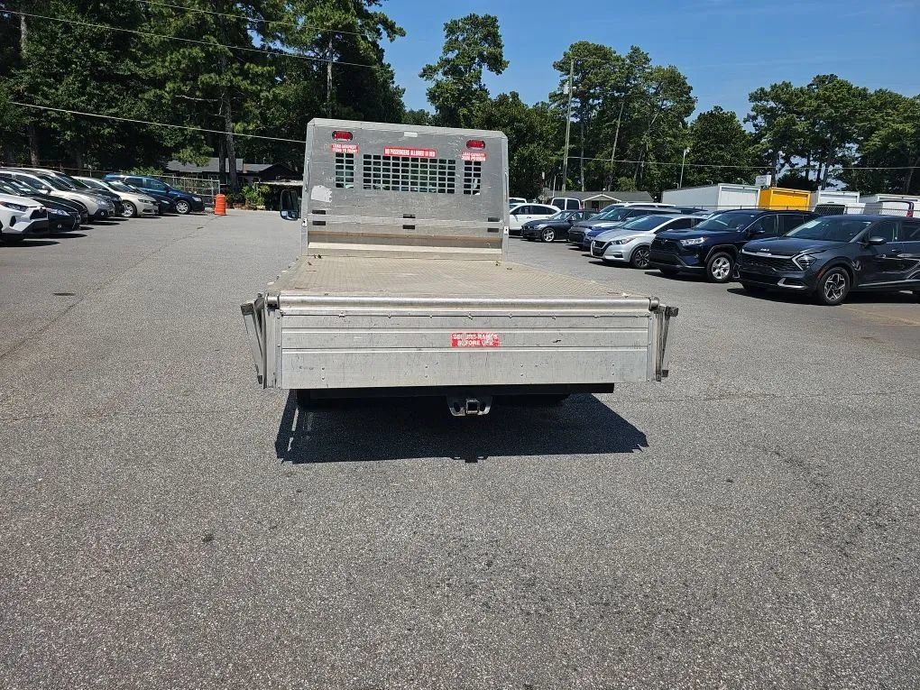 Used 2018 Ford Transit 250 138 RWD image 18