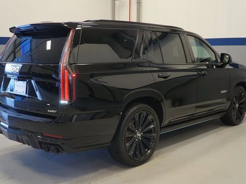 Used 2025 Cadillac Escalade V w/ LPO, Floor Liner Package image 6