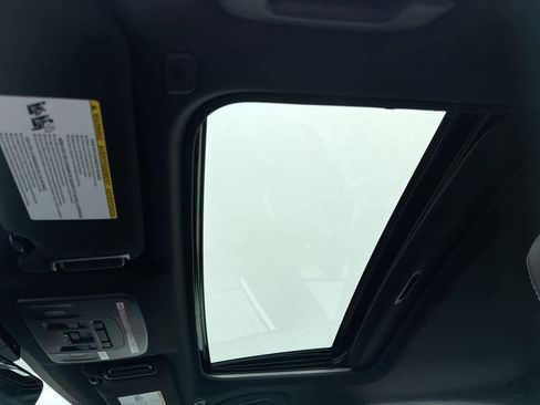 Used 2026 Toyota Camry XLE w/ Convenience Package image 20