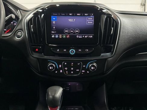 Used 2023 Chevrolet Traverse RS image 23