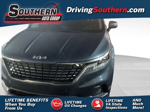 Used 2023 Kia Carnival SX Prestige image 1