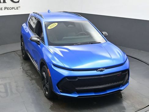 Used 2024 Chevrolet Equinox EV RS FWD image 46
