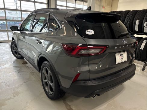 New 2025 Ford Escape ST-Line w/ Tech Pack #1 image 8
