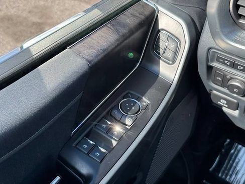 Certified 2022 Ford F150 Lariat AWD/4WD image 32