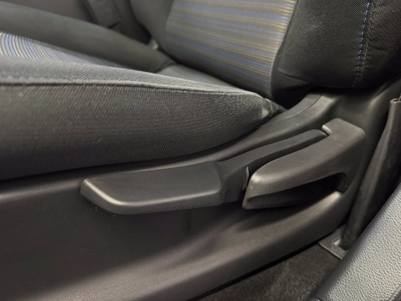 Certified 2023 Nissan Leaf S FWD image 28
