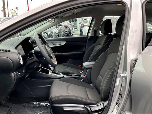Used 2023 Kia Forte LXS image 14