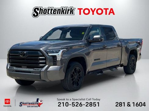 Used 2022 Toyota Tundra SR5 AWD/4WD image 1