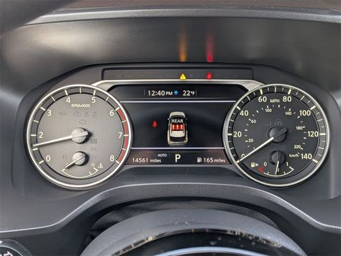 Used 2023 Nissan Rogue SV image 12