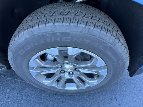 New 2026 Chevrolet Suburban LT w/ Comfort Package AWD/4WD image 14