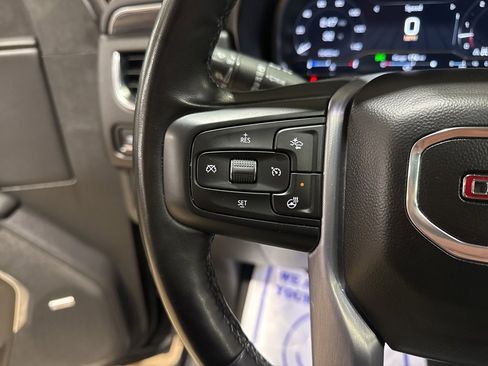 Used 2023 GMC Yukon SLT w/ SLT Luxury Package image 20