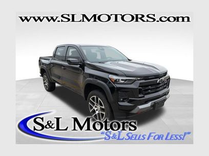 Used 2023 Chevrolet Colorado Z71 w/ Z71 Convenience Package 2