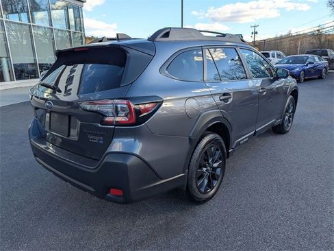 Used 2025 Subaru Outback Onyx Edition image 3