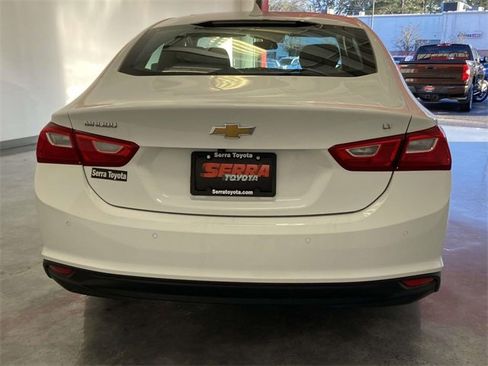 Used 2024 Chevrolet Malibu LT image 4
