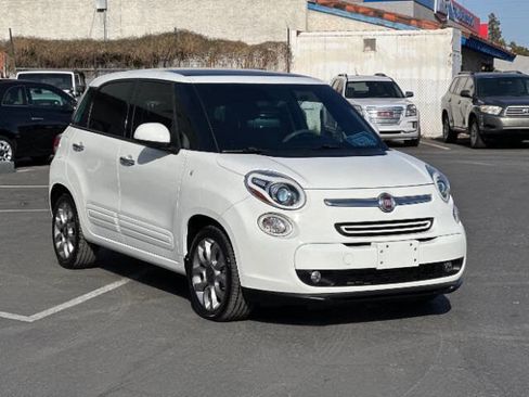 Used 2014 FIAT 500L Easy w/ Safety Group image 3
