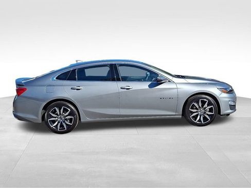 Used 2024 Chevrolet Malibu RS w/ LPO, Floor Liner Package image 9