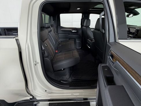 New 2026 Chevrolet Silverado 1500 High Country w/ Max Trailering Package AWD/4WD image 5