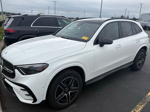 Used 2023 Mercedes-Benz GLC 300 4MATIC image 4