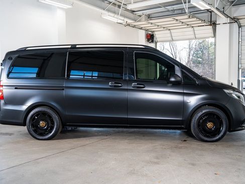 Used 2021 Mercedes-Benz Metris Passenger image 5
