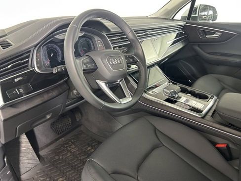 Used 2023 Audi Q7 3.0T Prestige image 9