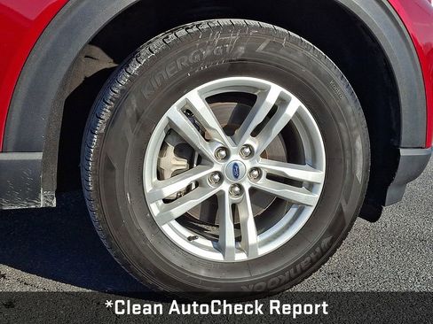 Used 2023 Ford Explorer XLT image 9