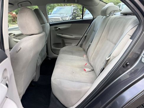Used 2013 Toyota Corolla LE FWD image 15