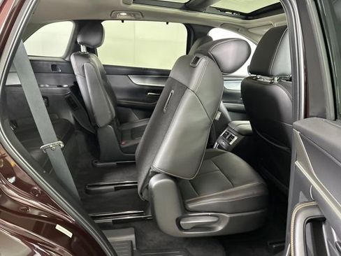 Used 2024 MAZDA CX-90 Plug-In Hybrid w/ Premium Pkg image 27