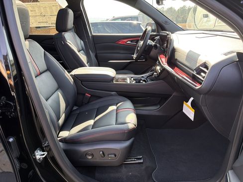 New 2026 Chevrolet Traverse RS image 13