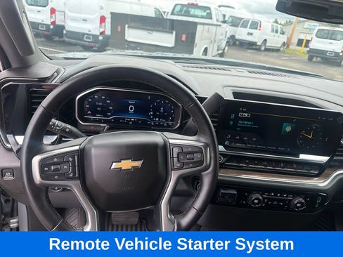 Used 2023 Chevrolet Silverado 1500 LT w/ Z71 Off-Road Package AWD/4WD image 21